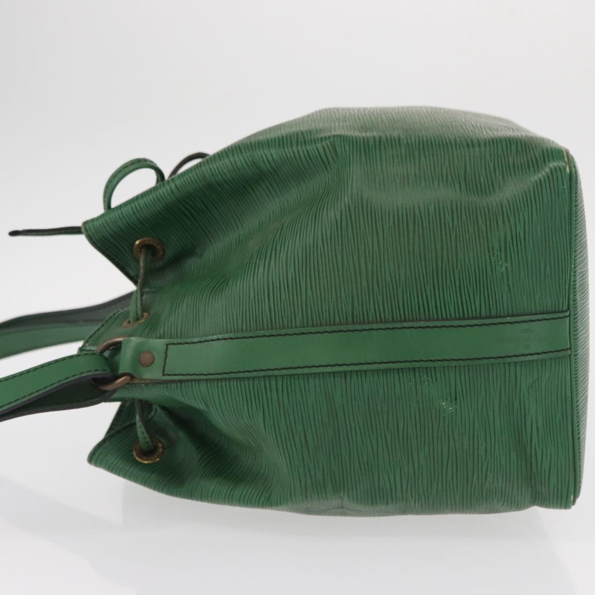 LOUIS VUITTON Epi Petit Noe Shoulder Bag Green M44104 LV Auth ep12277