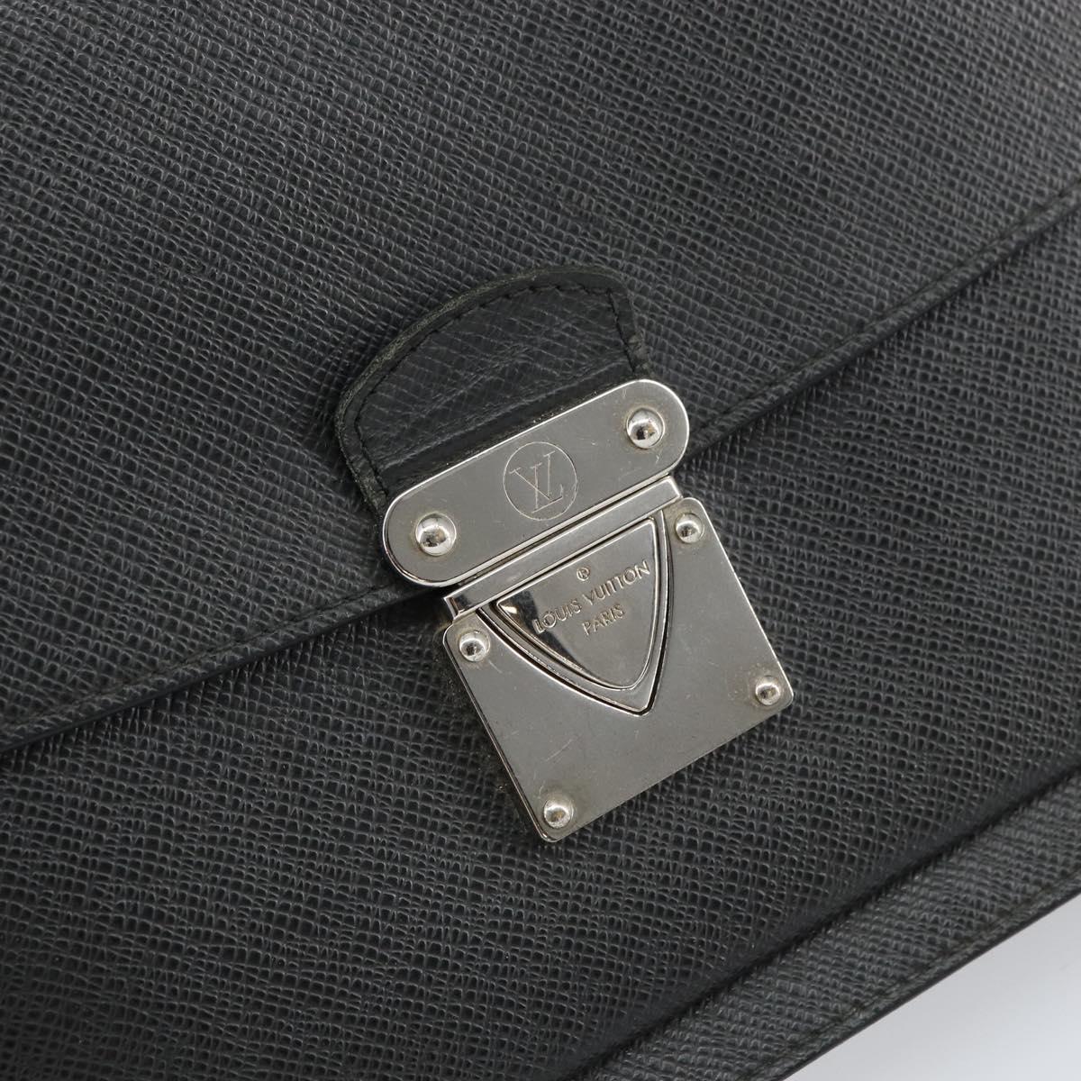 LOUIS VUITTON Taiga Belair Clutch Bag Ardoise M32592 LV Auth ep12406