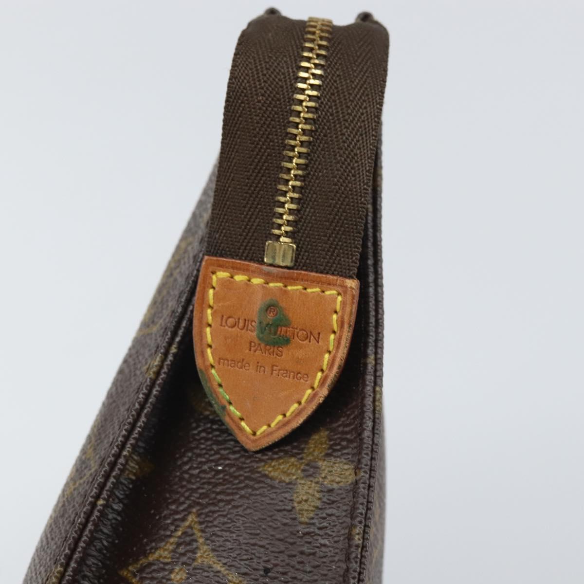 LOUIS VUITTON Monogram Poche Toilette 19 Pouch M47544 LV Auth ep13042