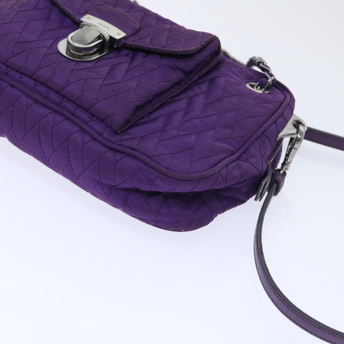 PRADA Quilted Chain Shoulder Bag Nylon Purple Auth ep1348