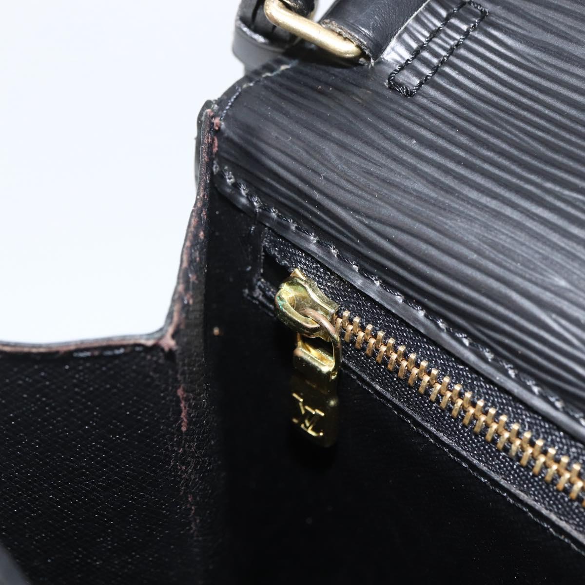 LOUIS VUITTON Epi Serie Dragonne Clutch Bag Black Noir M52612 LV Auth ep13784