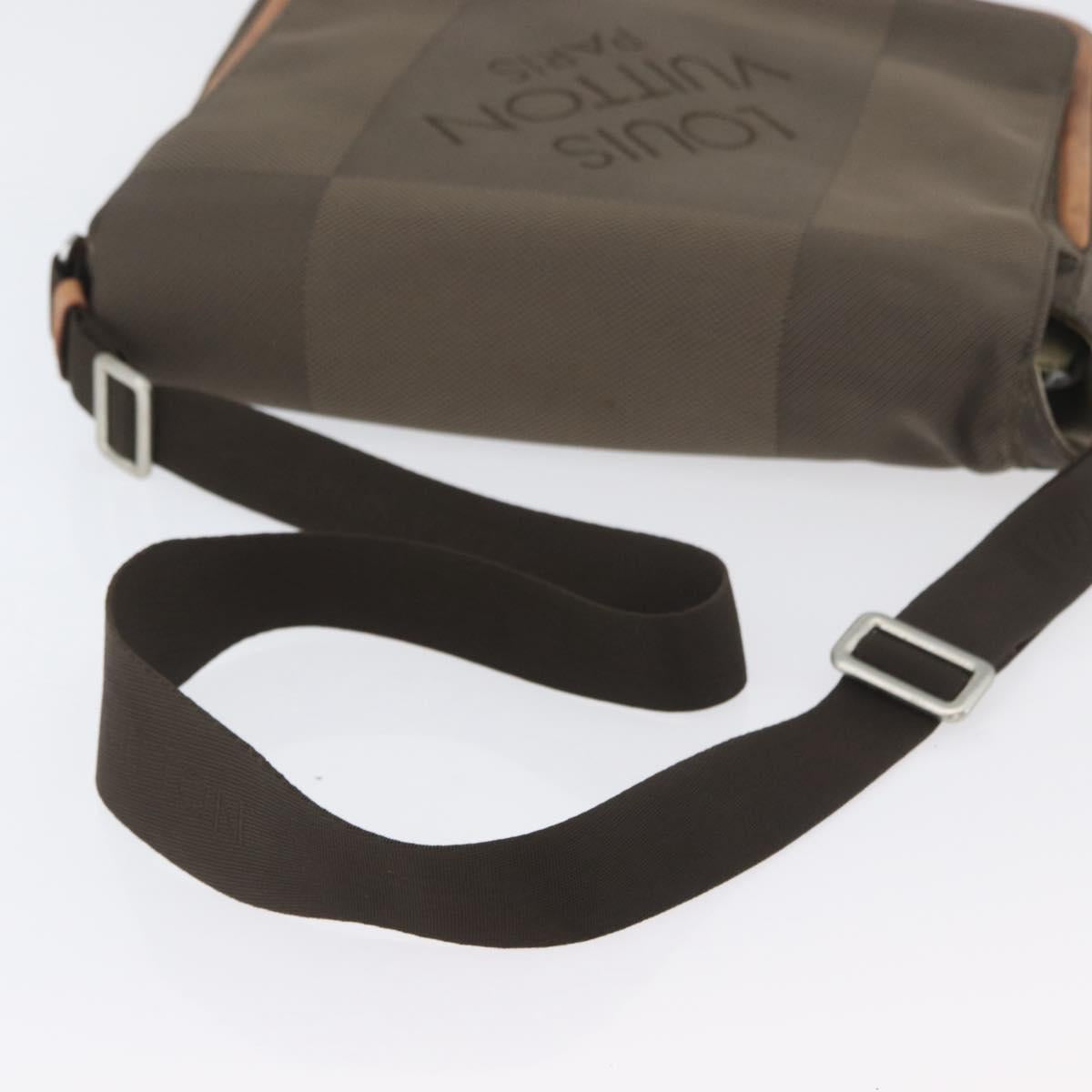 LOUIS VUITTON Damier Geant Messager Shoulder Bag Tail M93030 LV Auth ep13875