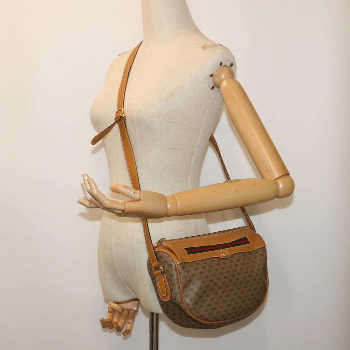 GUCCI Micro GG Canvas Web Sherry Line Shoulder Bag PVC Leather Beige Auth ep1423