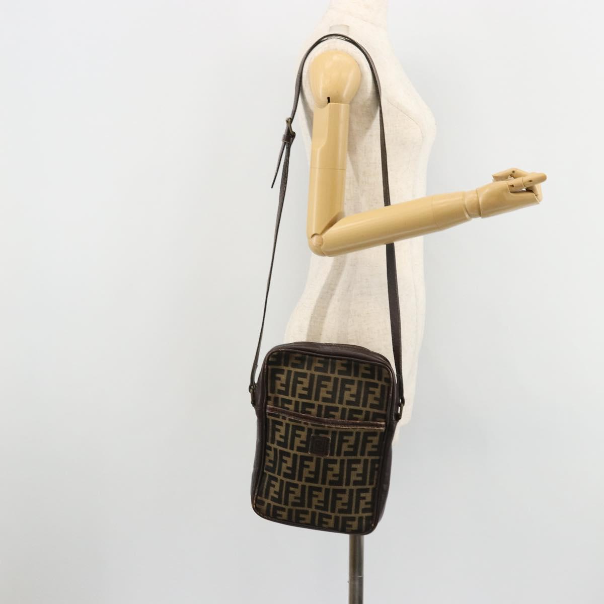 FENDI Zucca Canvas Shoulder Bag Brown Black Auth ep14508