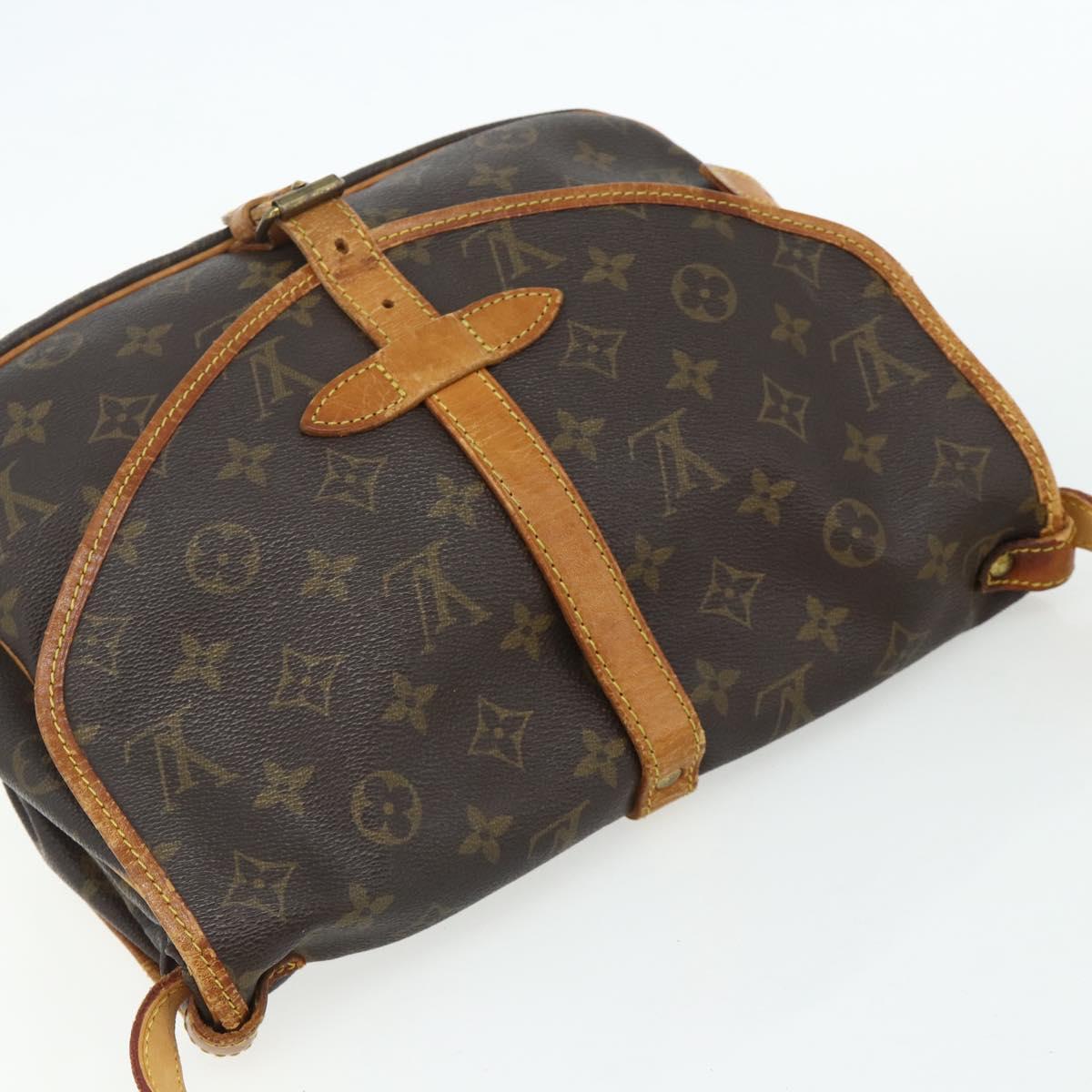 LOUIS VUITTON Monogram Saumur 30 Shoulder Bag M42256 LV Auth ep14523