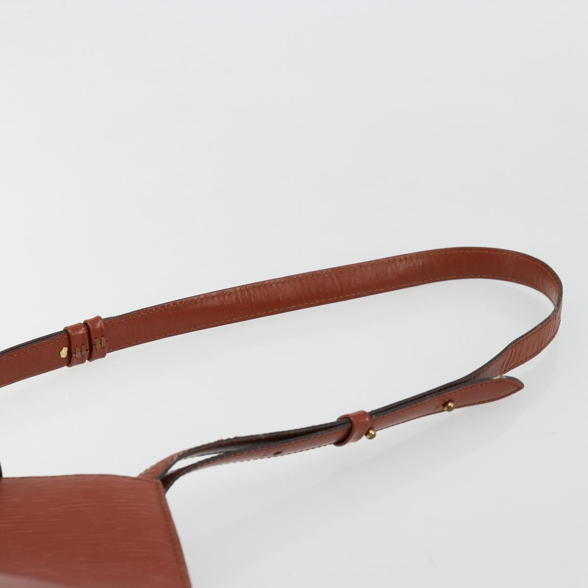 LOUIS VUITTON Epi Cluny Shoulder Bag Brown M52253 LV Auth ep14627