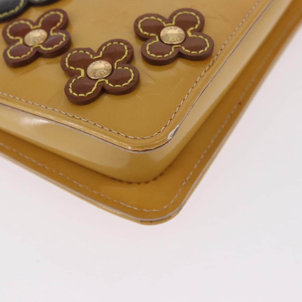 LOUIS VUITTON Vernis Lexington Accessory Pouch Flower Beige M92246 Auth ep14787