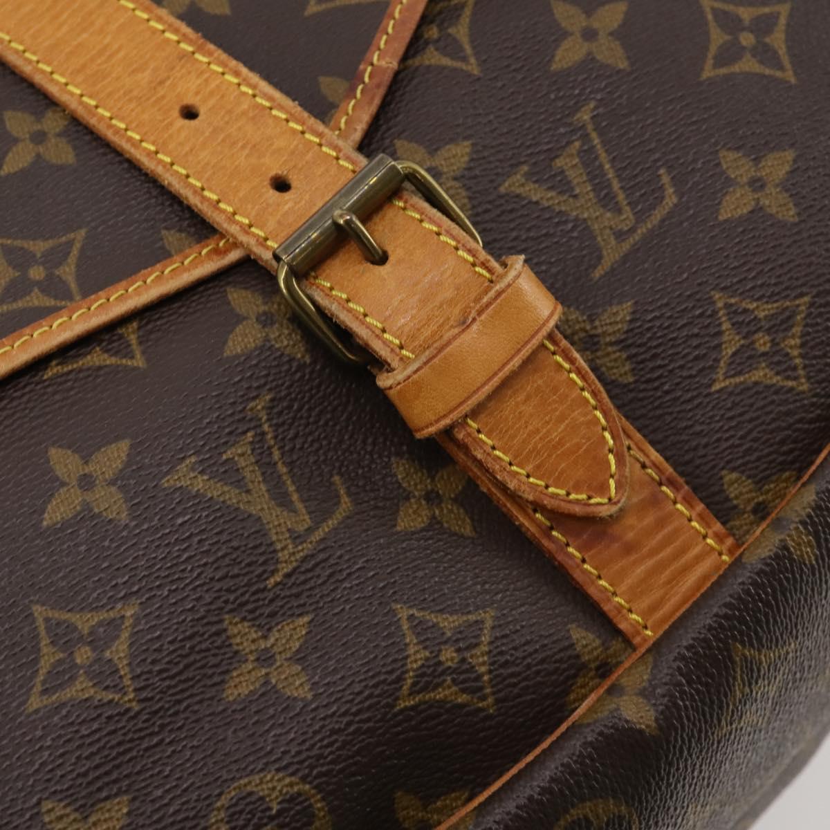 LOUIS VUITTON Monogram Saumur 35 Shoulder Bag M42254 LV Auth ep14817