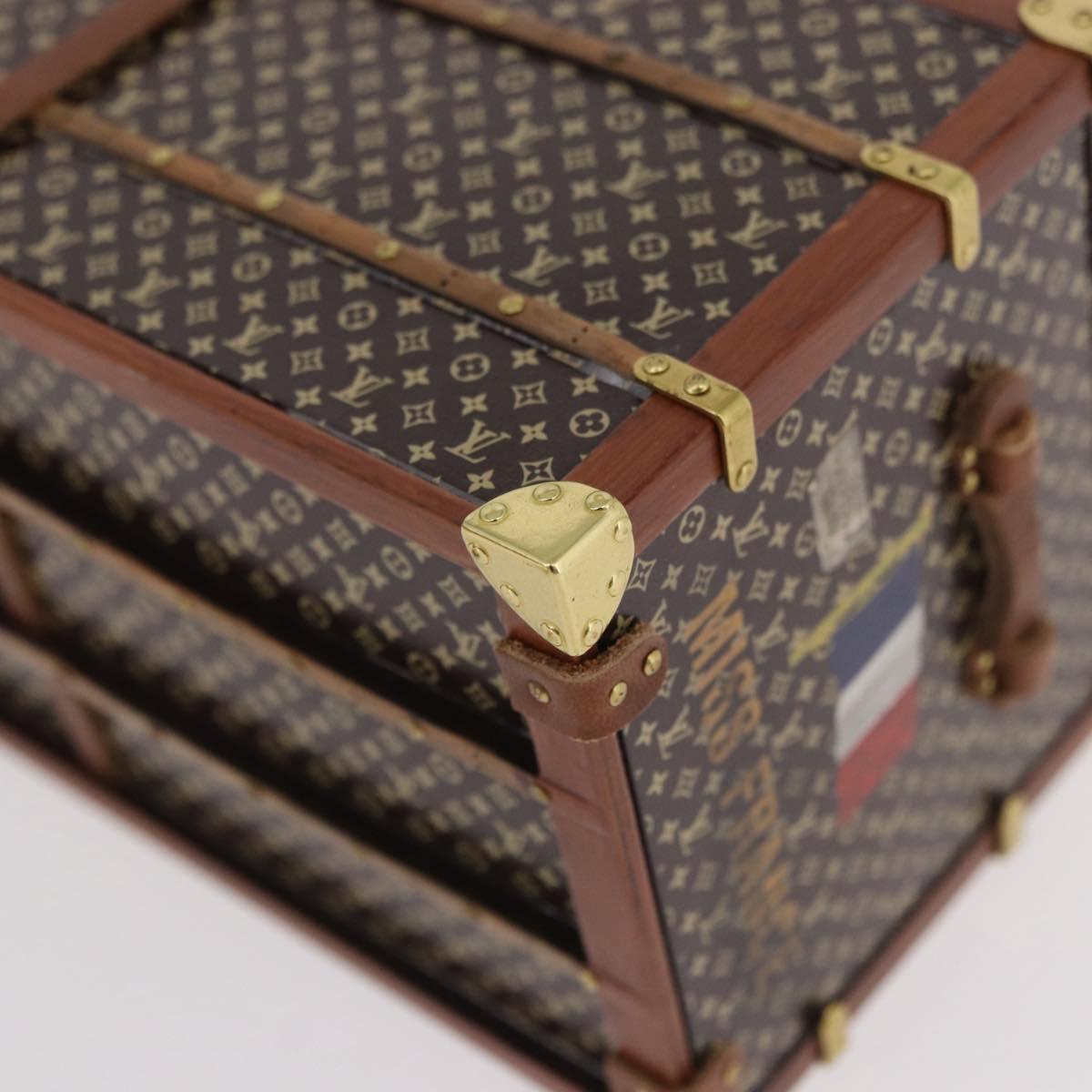 LOUIS VUITTON Miss France Paper Weight Brown M99408 LV Auth ep14897A