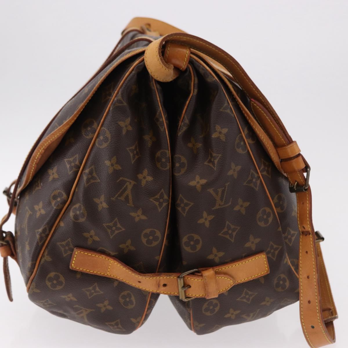 LOUIS VUITTON Monogram Saumur 43 Shoulder Bag M42252 LV Auth ep14979