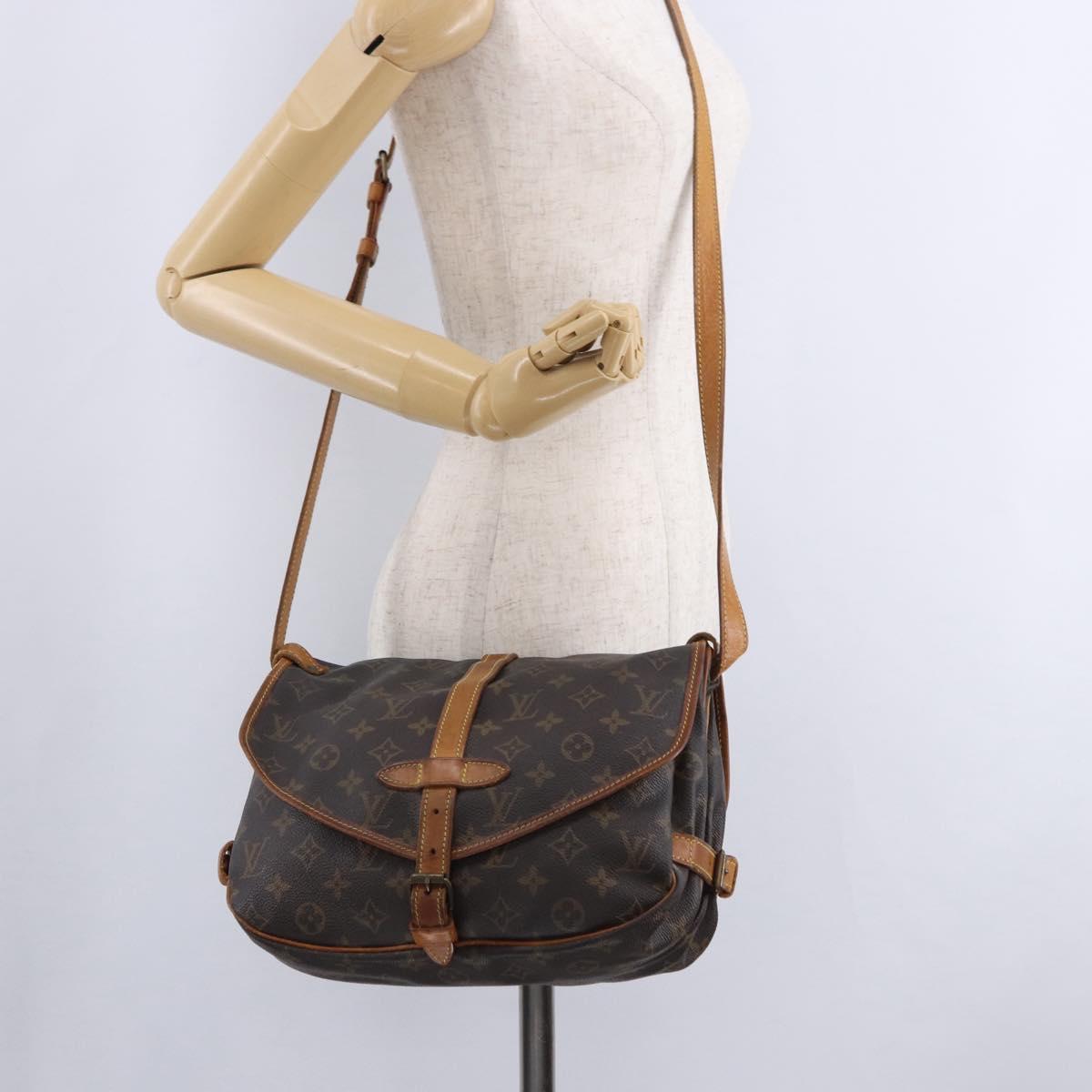 LOUIS VUITTON Monogram Saumur 30 Shoulder Bag M42256 LV Auth ep15501