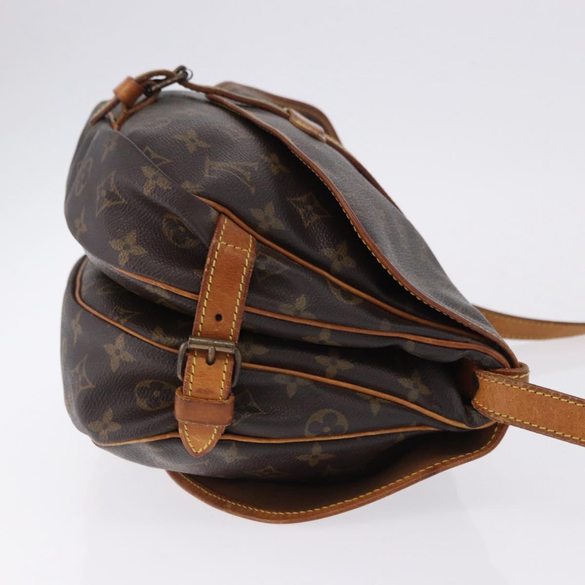 LOUIS VUITTON Monogram Saumur 30 Shoulder Bag M42256 LV Auth ep15501