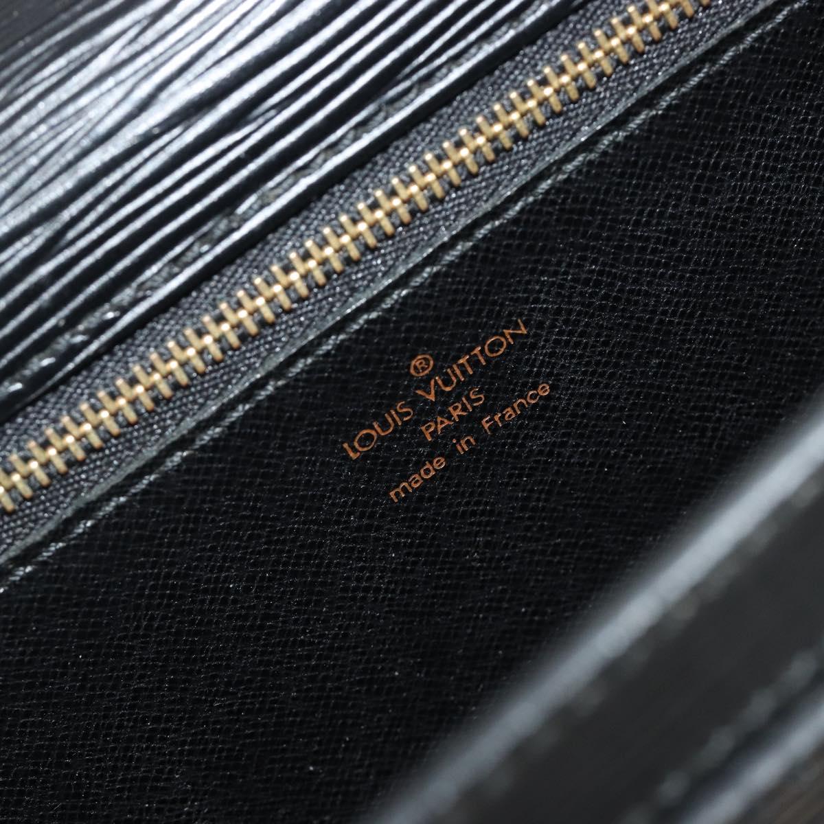 LOUIS VUITTON Epi Serie Dragonne Clutch Bag Black Noir M52612 LV Auth ep15521