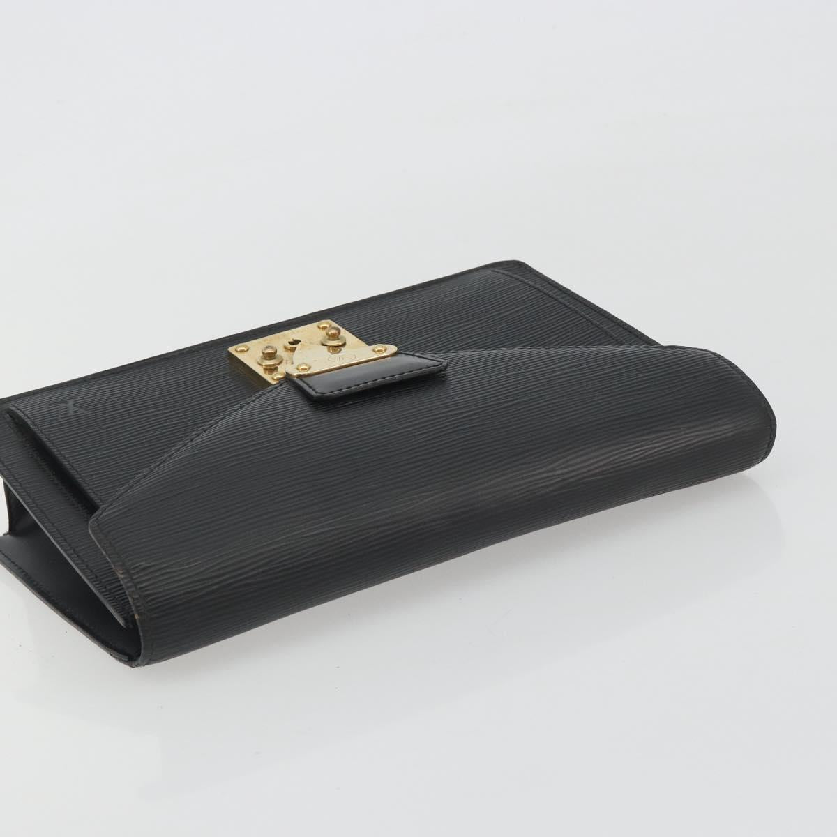 LOUIS VUITTON Epi Serie Dragonne Clutch Bag Black Noir M52612 LV Auth ep15521
