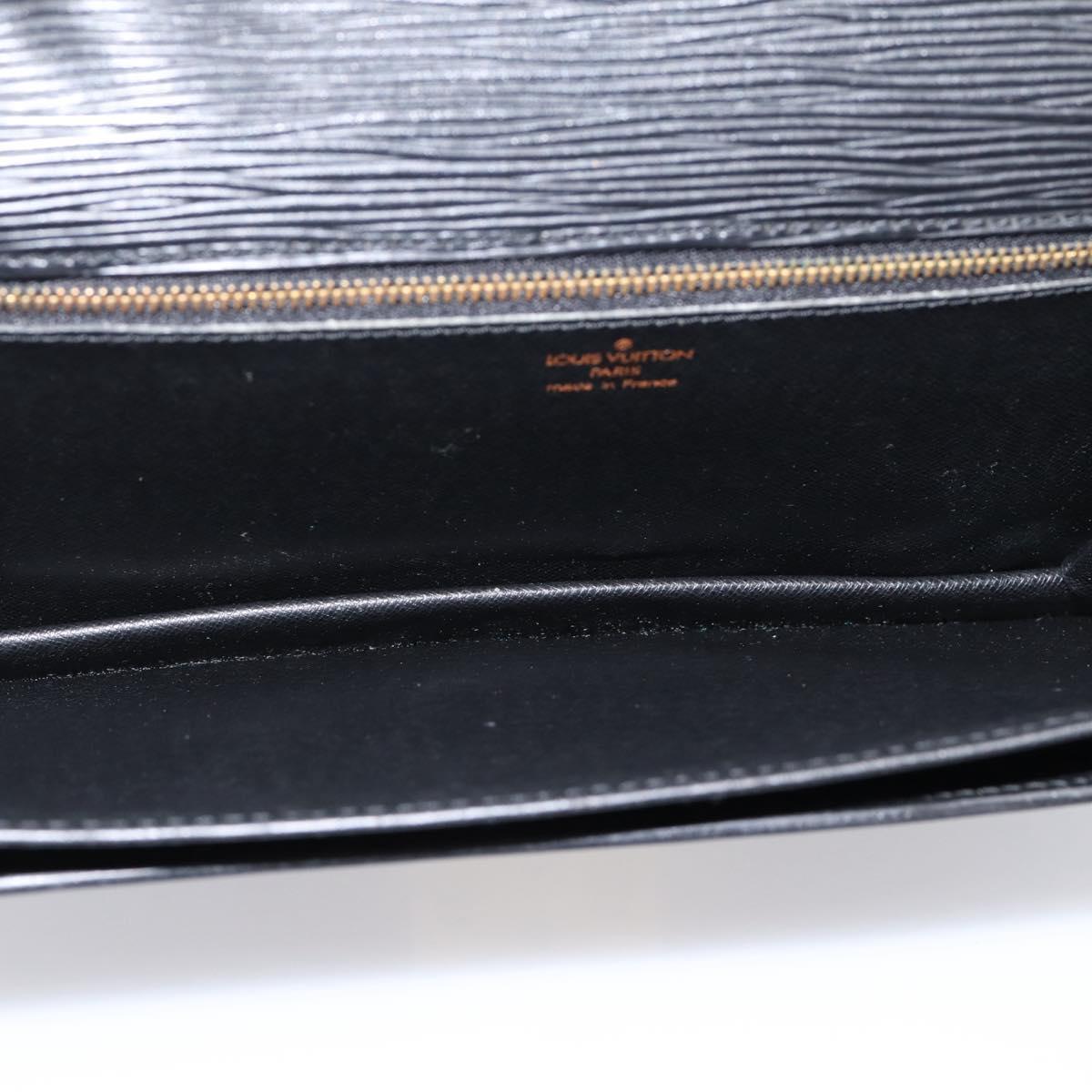 LOUIS VUITTON Epi Serie Dragonne Clutch Bag Black M52612 LV Auth ep15921