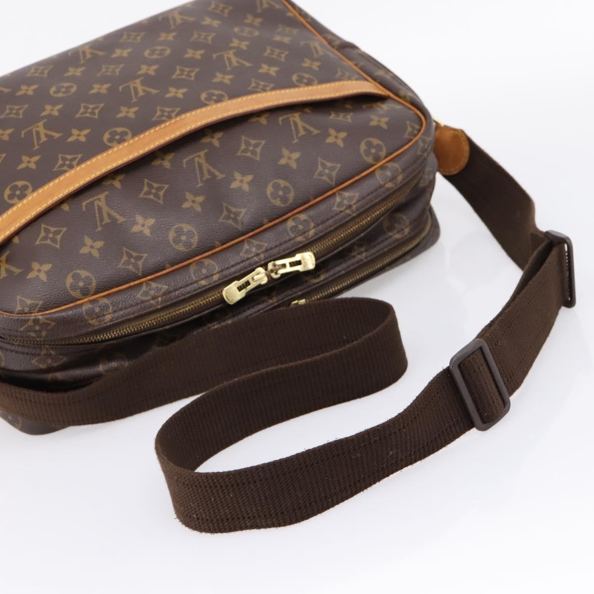 LOUIS VUITTON Monogram Reporter GM Shoulder Bag M45252 LV Auth ep15986