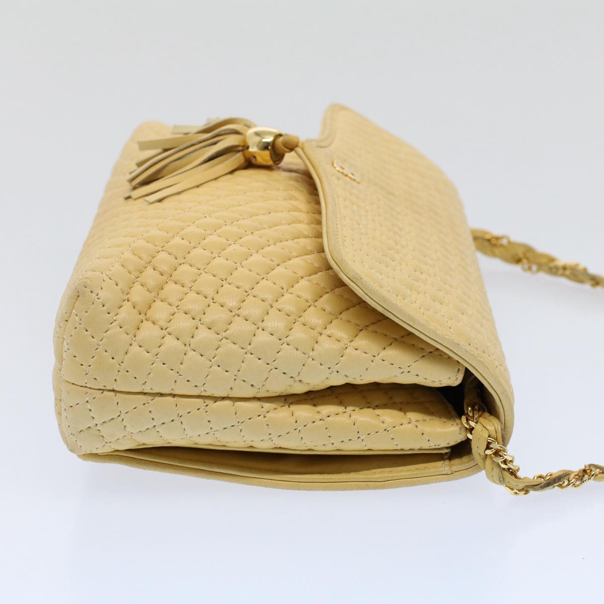 BALLY Quilted Chain Shoulder Bag Leather Beige Auth ep1649