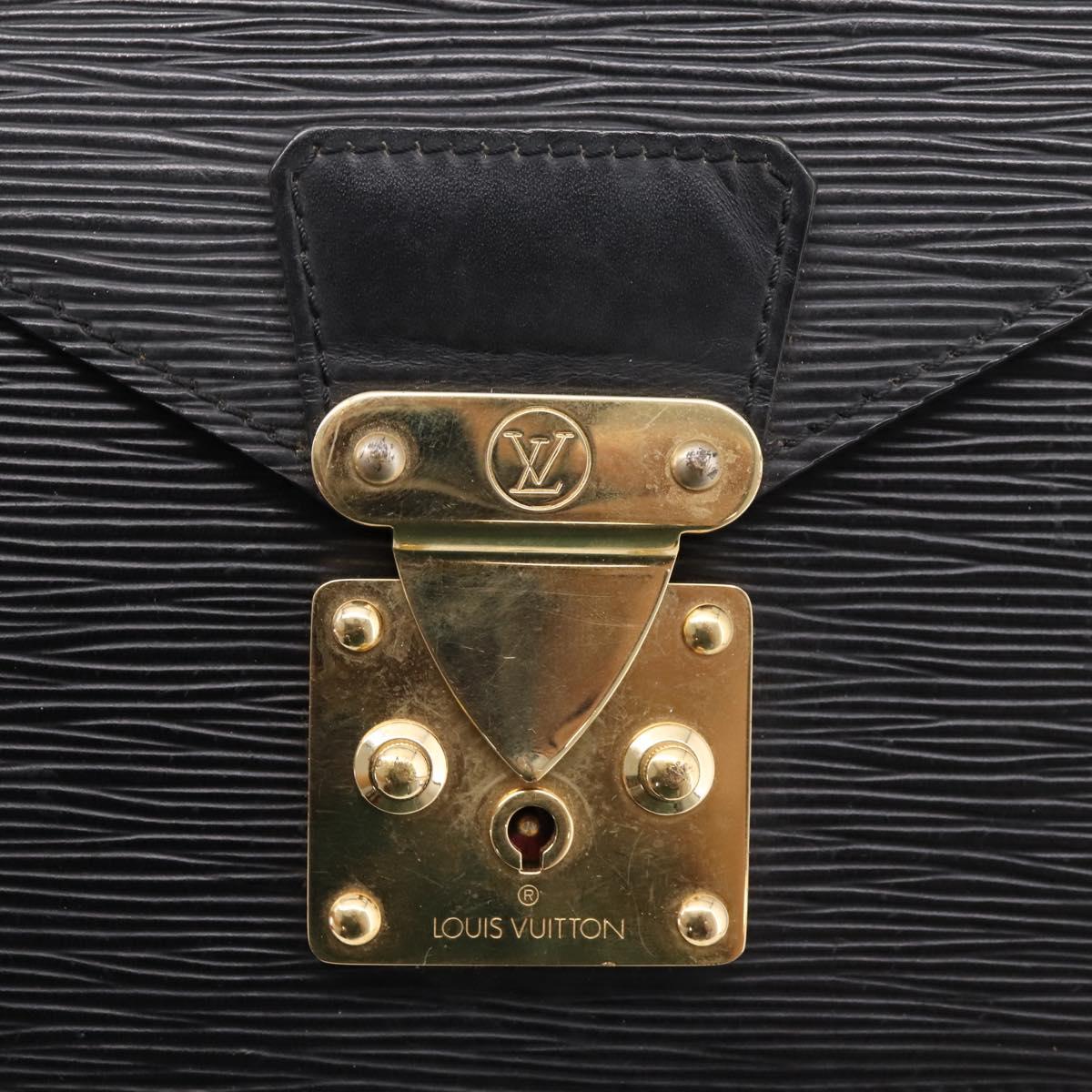 LOUIS VUITTON Epi Serie Dragonne Clutch Bag Black Noir M52612 LV Auth ep16535A