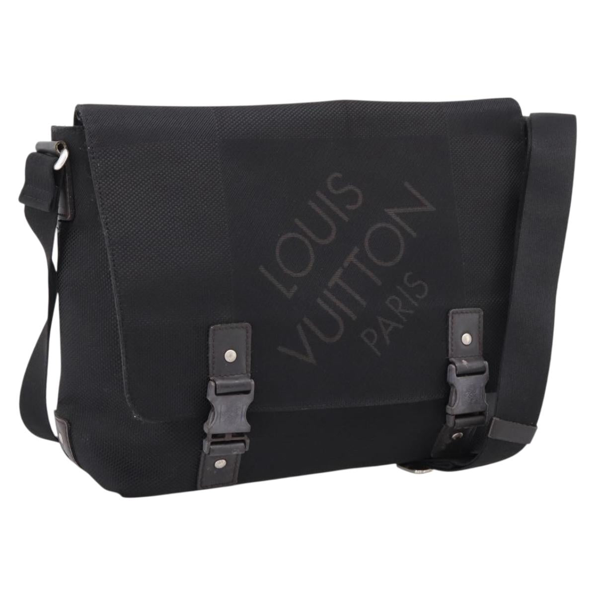 LOUIS VUITTON Damier Geant Petite Message Bag Black M93618 LV Auth ep16537