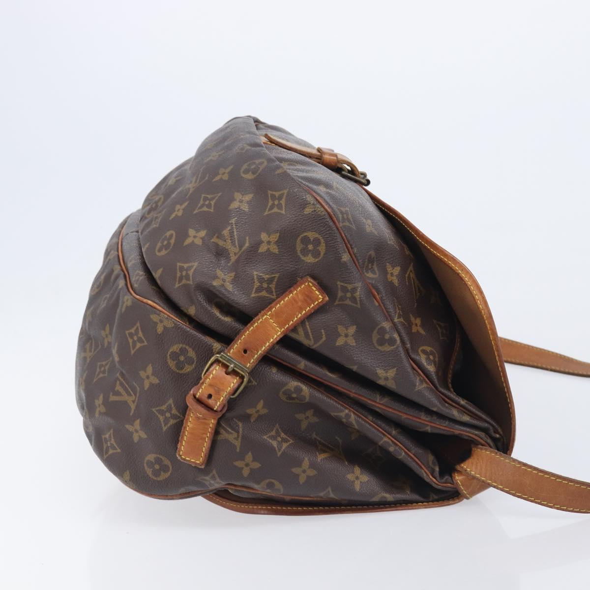 LOUIS VUITTON Monogram Saumur 35 Shoulder Bag M42254 LV Auth ep16543