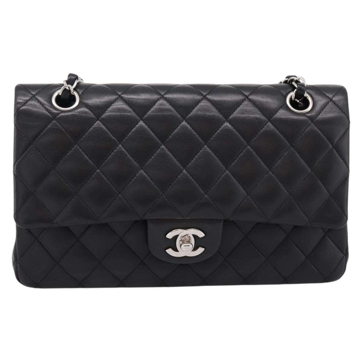 CHANEL Double Flap Chain Matelasse 25 Shoulder Bag Lamb Skin CC Auth ep16552SAM