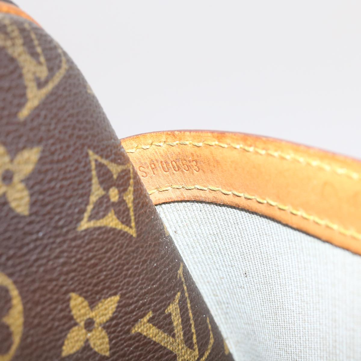 LOUIS VUITTON Monogram Reporter PM Shoulder Bag M45254 LV Auth ep1740