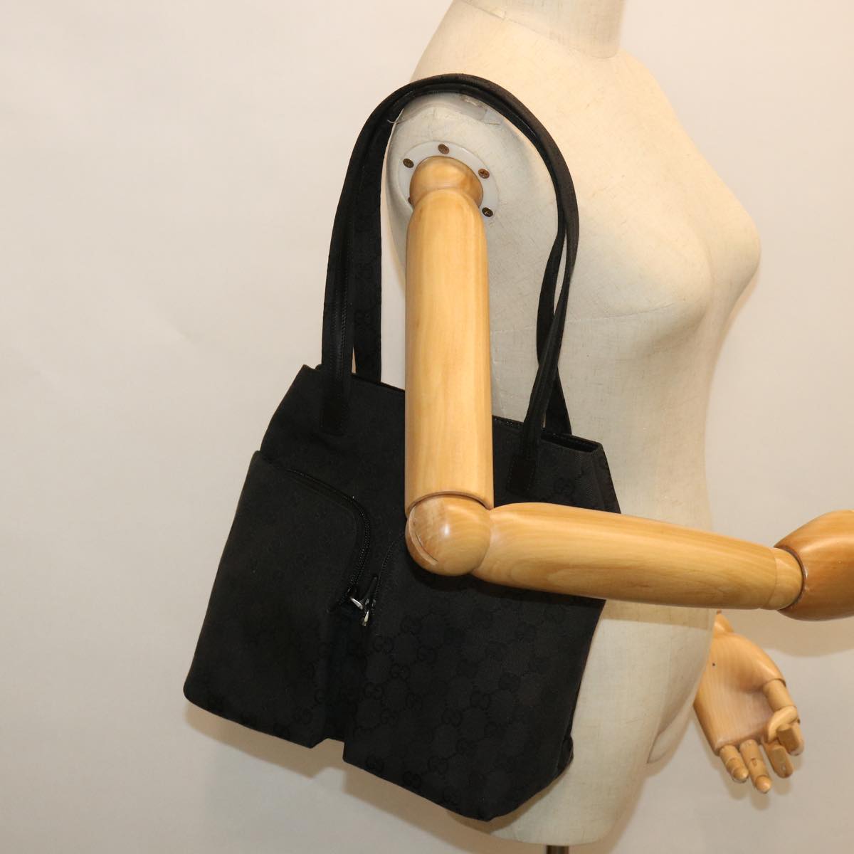 GUCCI GG Canvas Shoulder Bag Black 002 1076 3754 Auth ep1741