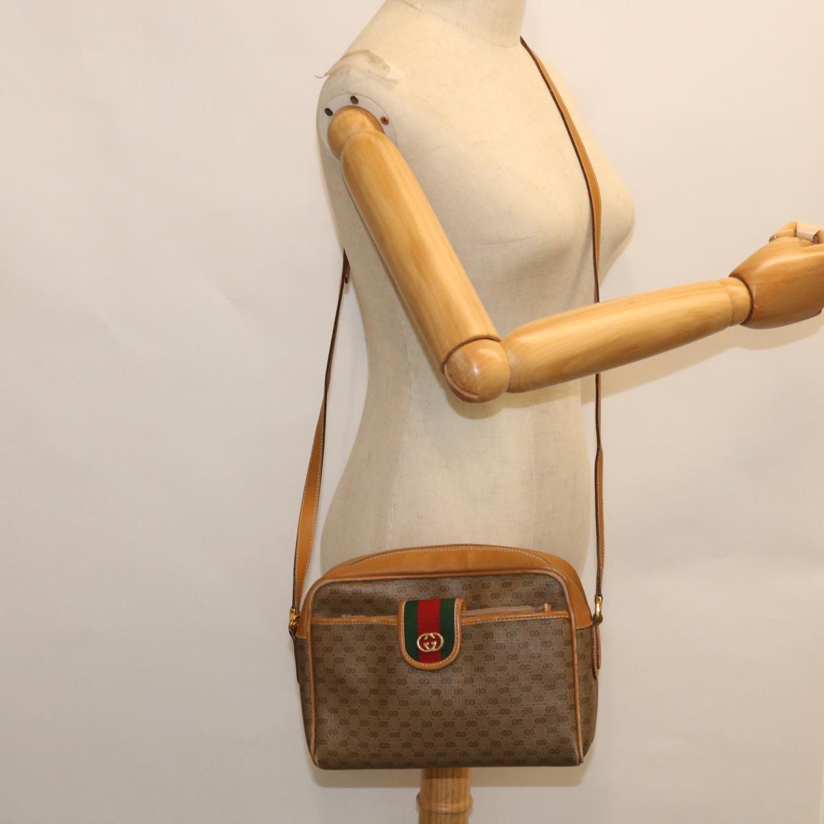 GUCCI Micro GG Canvas Web Sherry Line Shoulder Bag Beige 001 56 0944 Auth ep1776