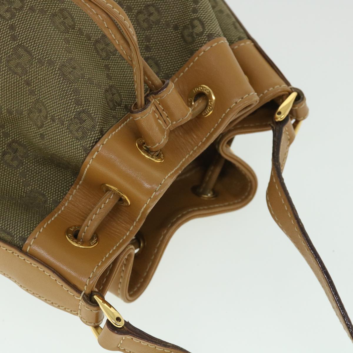 GUCCI GG Canvas Shoulder Bag Khaki Brown Auth ep1871