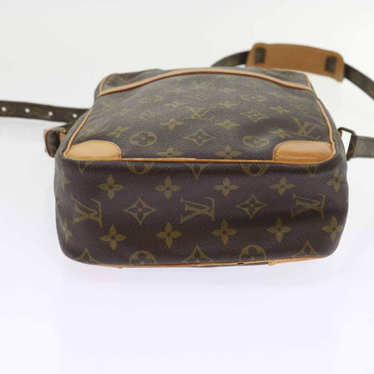 LOUIS VUITTON Monogram Danube MM Shoulder Bag M45264 LV Auth ep2127