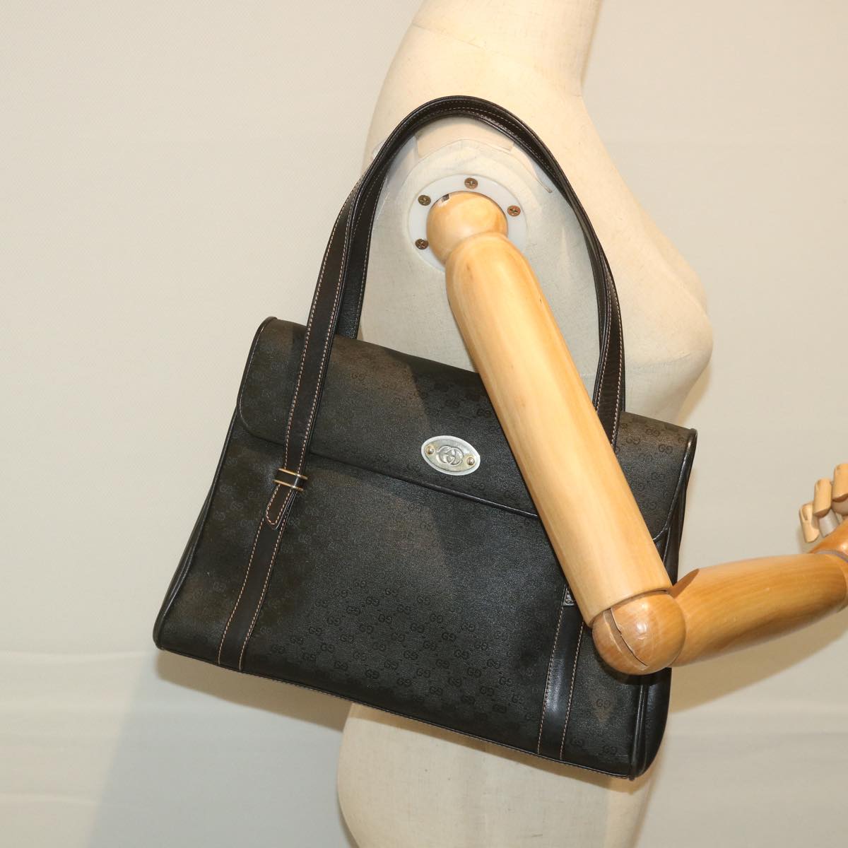 GUCCI Micro GG Supreme Hand Bag PVC Leather Black 000 46 4857 Auth ep2214