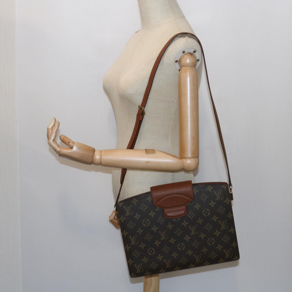 LOUIS VUITTON Monogram Kurcell Shoulder Bag M51375 LV Auth ep2220