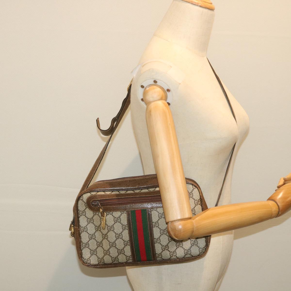 GUCCI GG Supreme Web Sherry Line Shoulder Bag Red Beige Green Auth ep2271