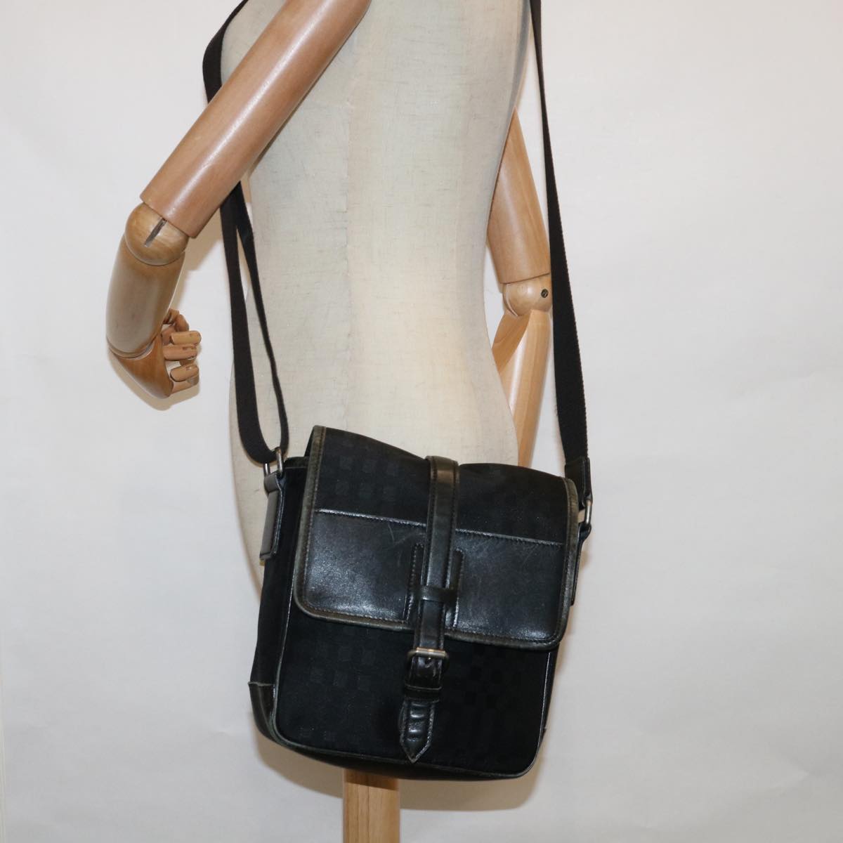 BURBERRY Shoulder Bag Canvas Leather Black Auth ep2582