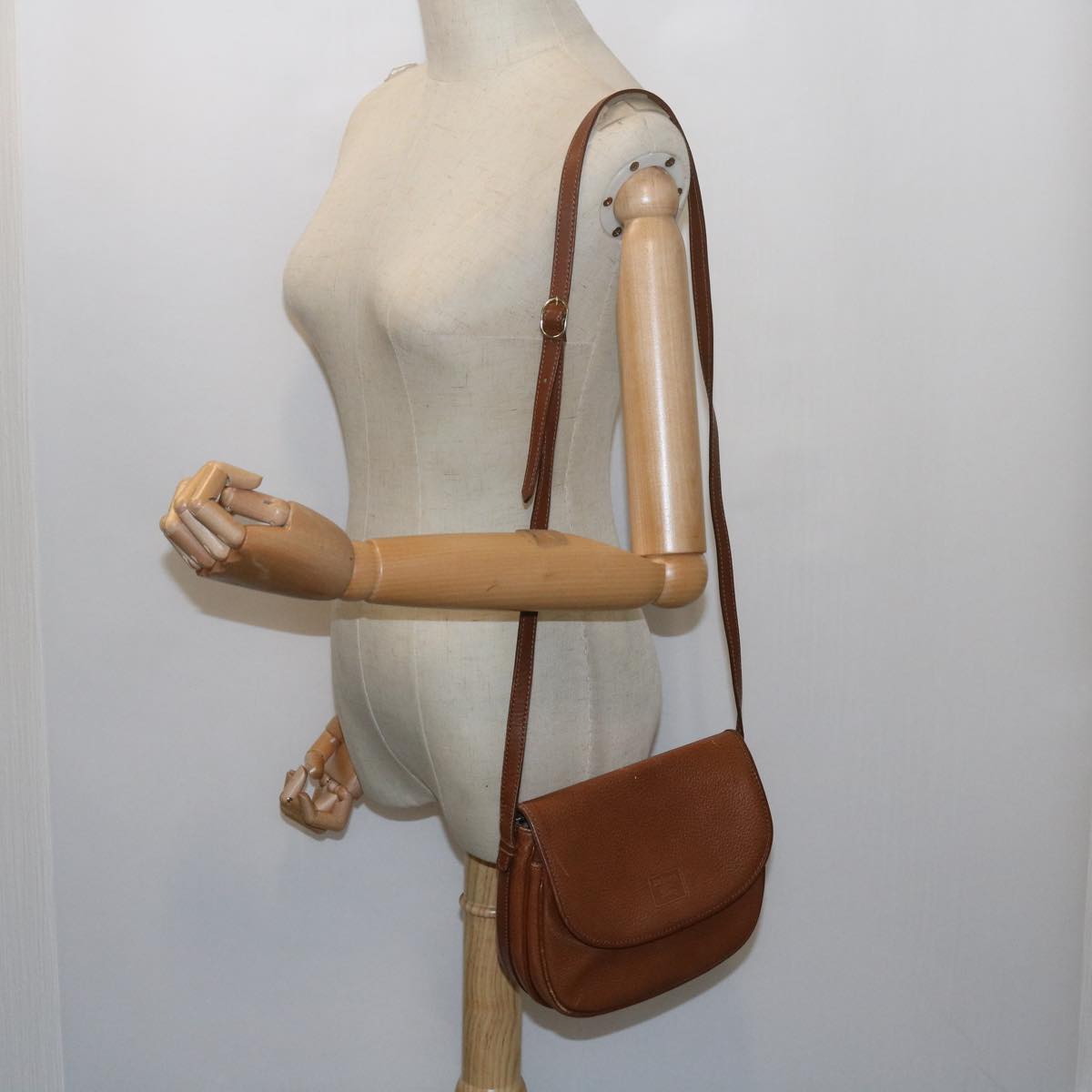 Burberrys Shoulder Bag Leather Brown Auth ep2643