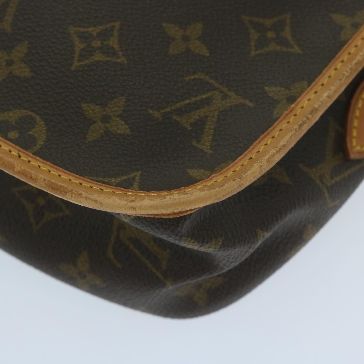 LOUIS VUITTON Monogram Gibeciere MM Shoulder Bag M42247 LV Auth ep2695