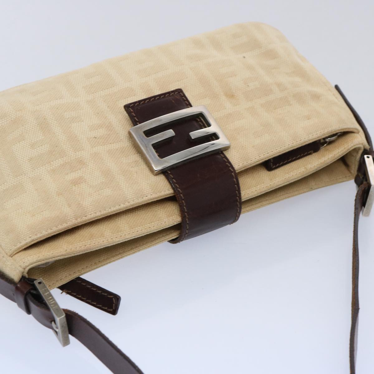 FENDI Zucca Canvas Mamma Baguette Shoulder Bag Beige Auth ep2732