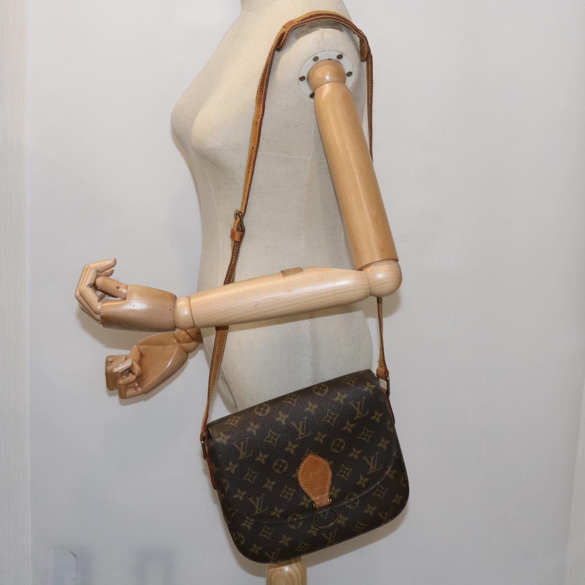 LOUIS VUITTON Monogram Saint Cloud GM Shoulder Bag M51242 LV Auth ep2940