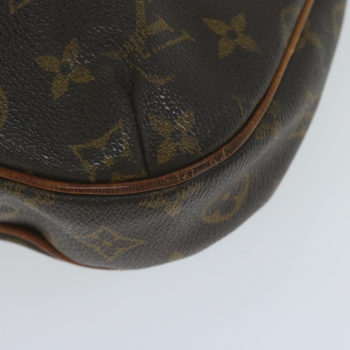 LOUIS VUITTON Monogram Odeon MM Shoulder Bag M56389 LV Auth ep2982