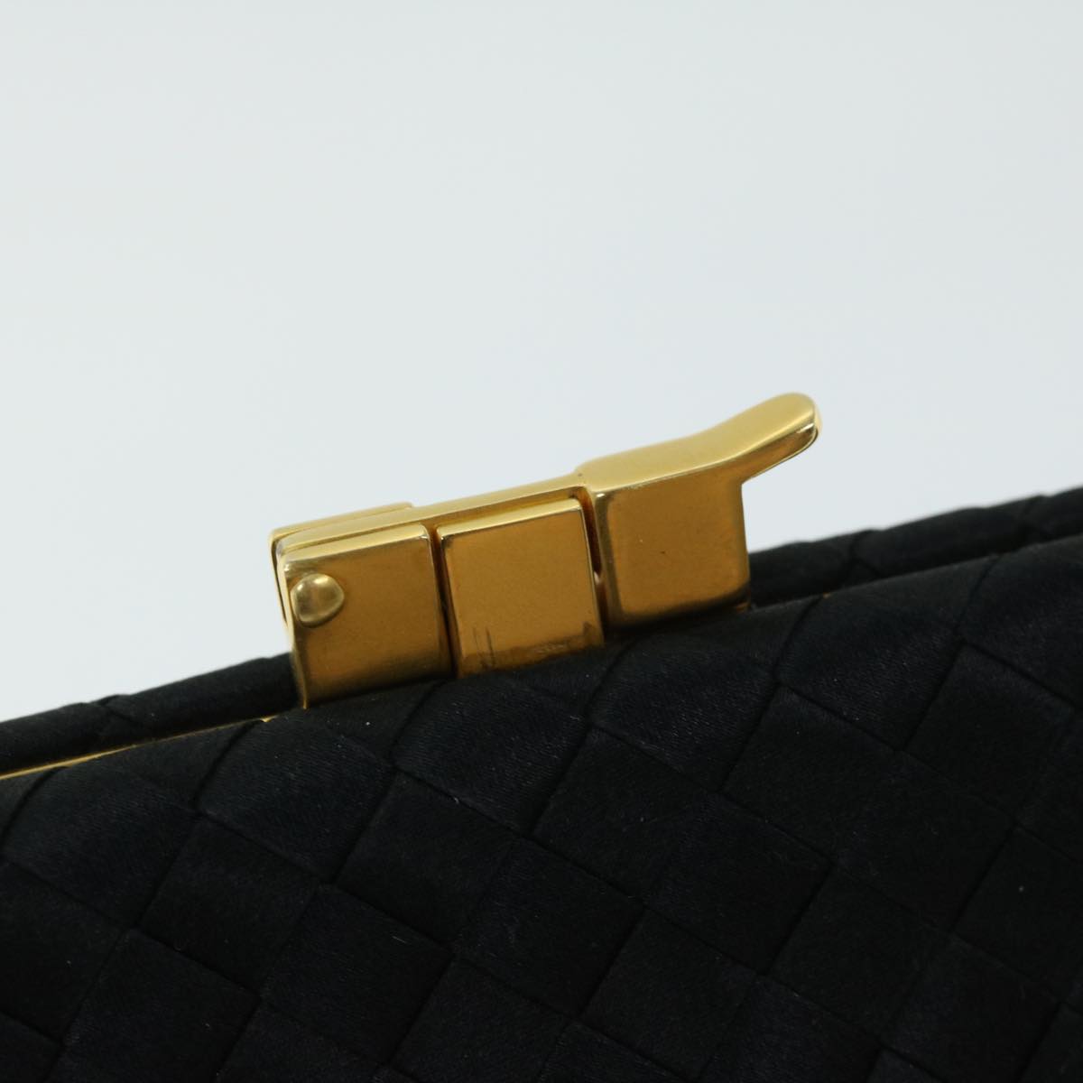 BOTTEGAVENETA INTRECCIATO Pouch Satin Black Auth ep3407