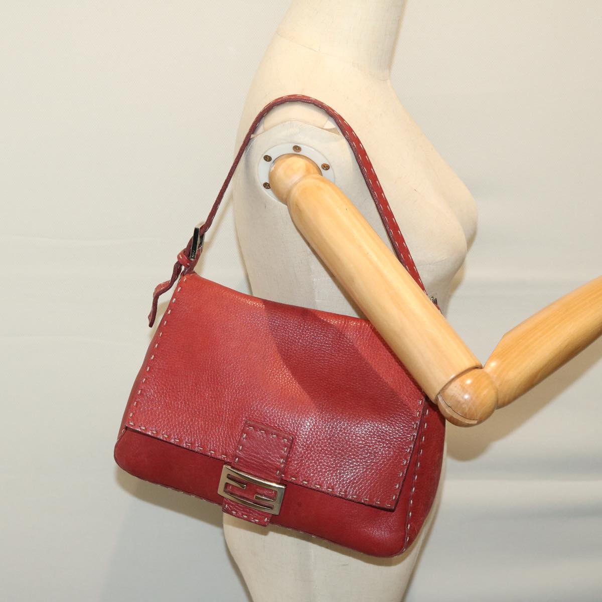 FENDI Mamma Baguette Shoulder Bag Leather Red Auth ep3505