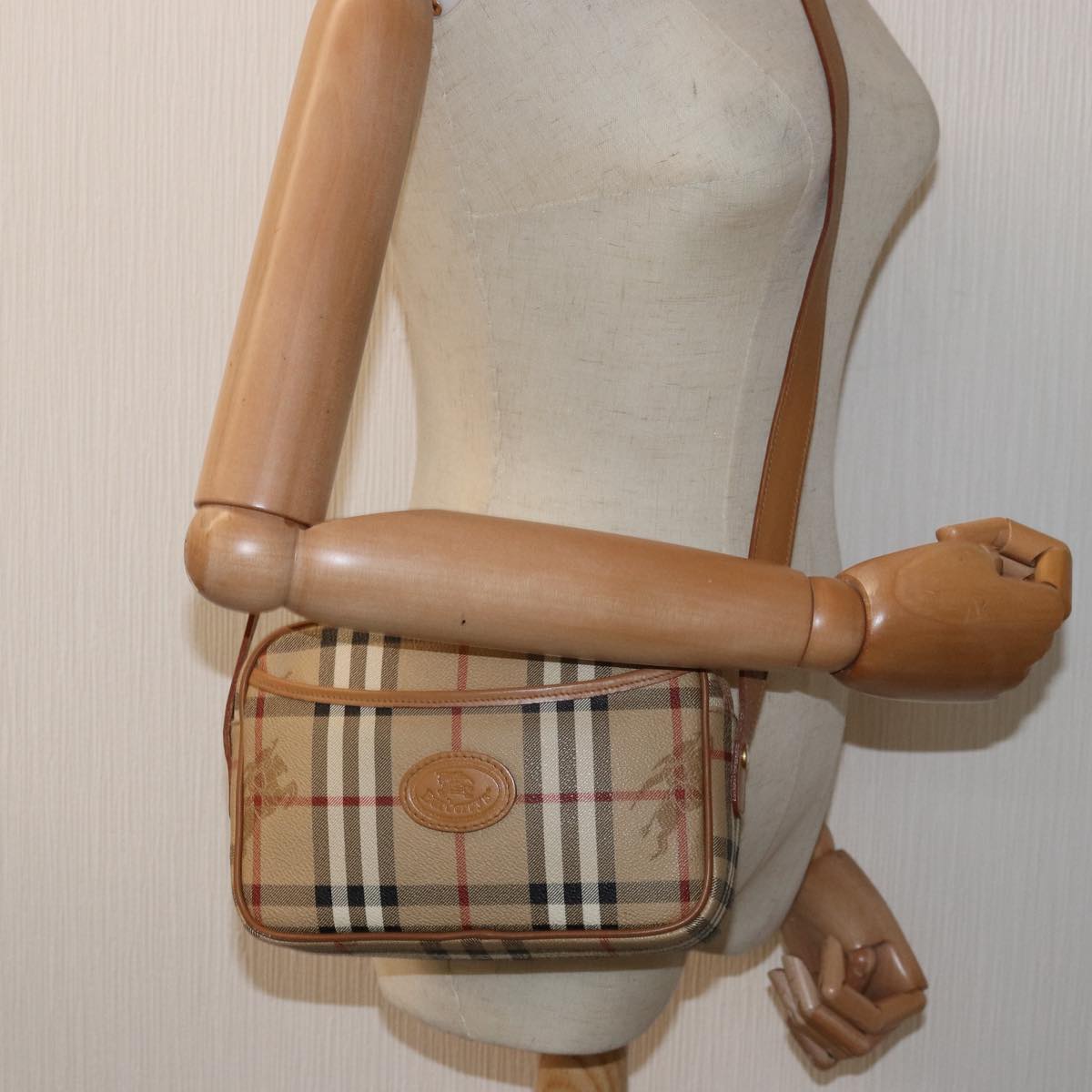 Burberrys Nova Check Shoulder Bag PVC Leather Beige Auth ep4407