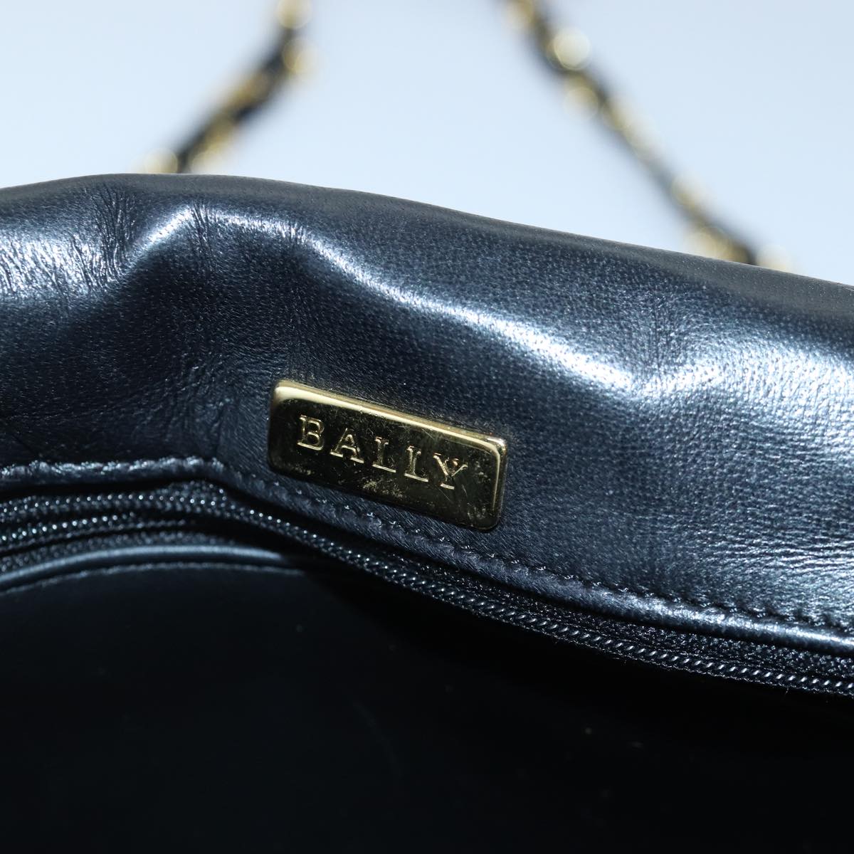 BALLY Chain Shoulder Bag Leather Black Gold Auth ep5076