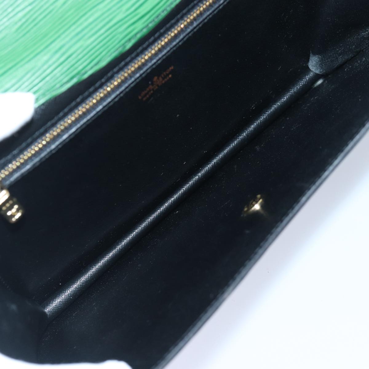 LOUIS VUITTON Epi Montaigne 27 Clutch Bag Green M52654 LV Auth ep5317