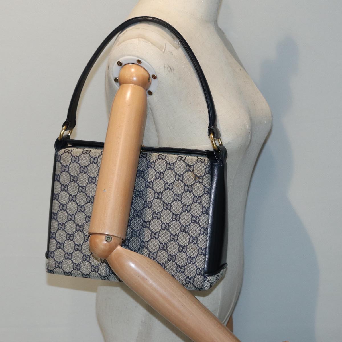 GUCCI GG Canvas Hand Bag Navy Gold Auth ep5687