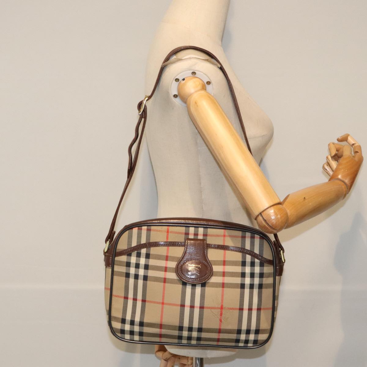 Burberrys Nova Check Shoulder Bag Canvas Leather Beige Brown Gold Auth ep5767