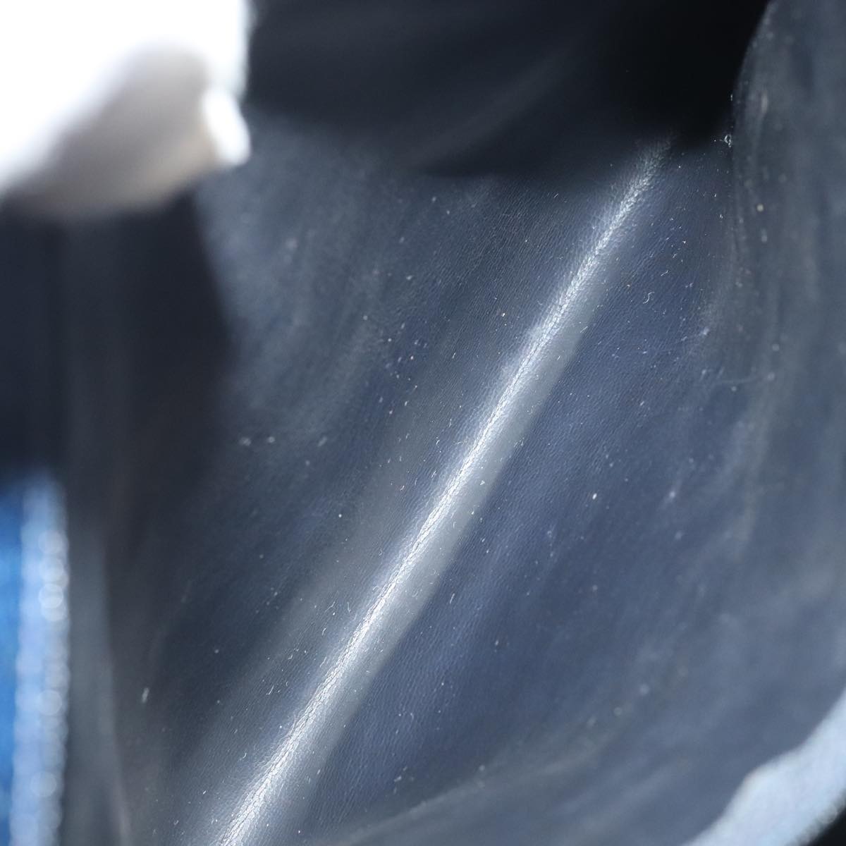 CHANEL Matelasse Chain Shoulder Bag Caviar Skin Navy Gold CC Auth ep6286