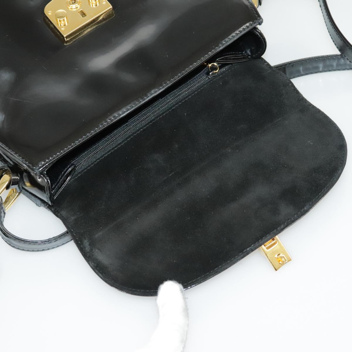 GUCCI Shoulder Bag Patent leather Black Gold Auth ep6618