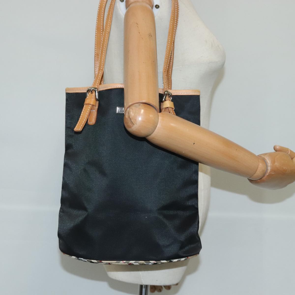 Burberrys Nova Check Blue Label Tote Bag Nylon Beige Black Auth ep6798