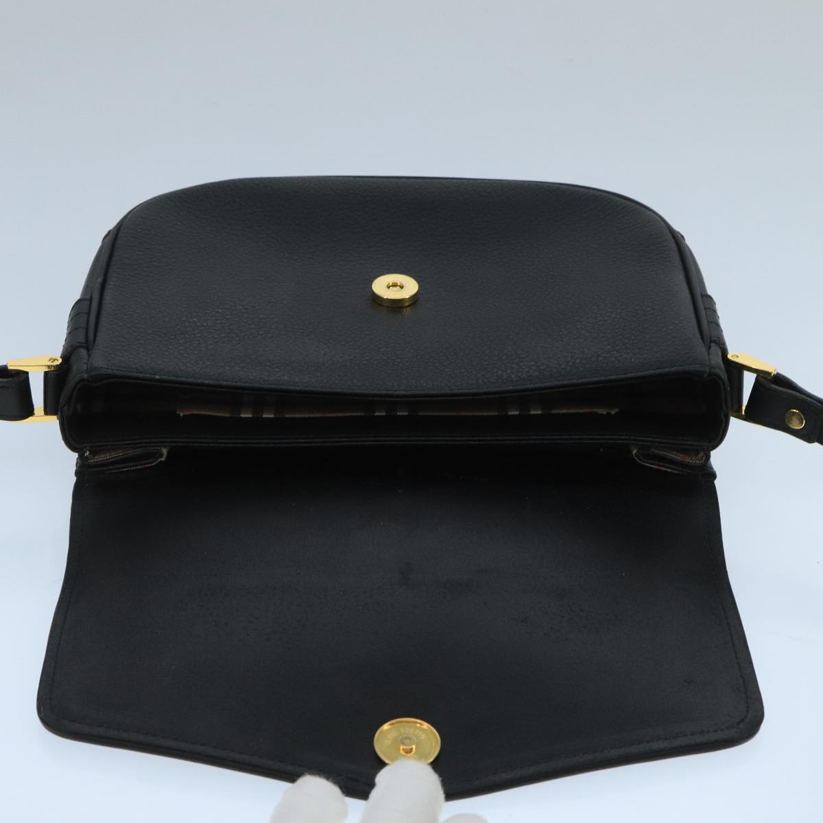 Burberrys Shoulder Bag Leather Black Gold Auth ep6820